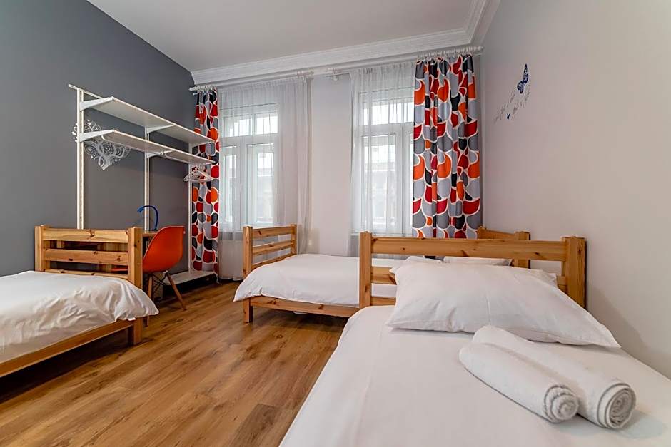 Orange Cat Rooms