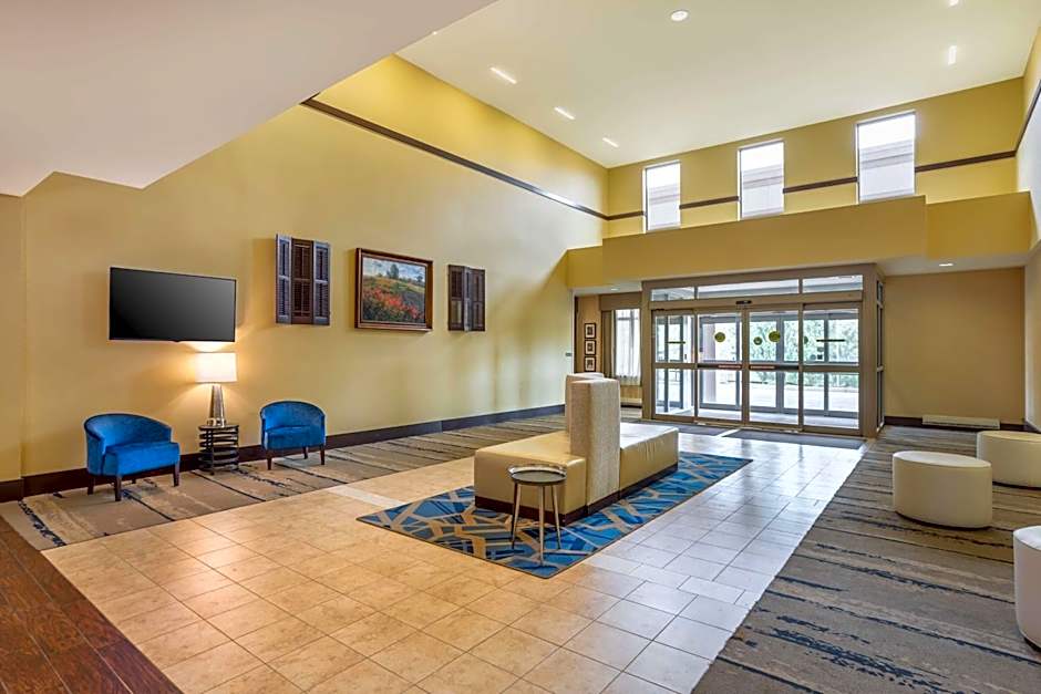Best Western Plus University Park Inn & Suites