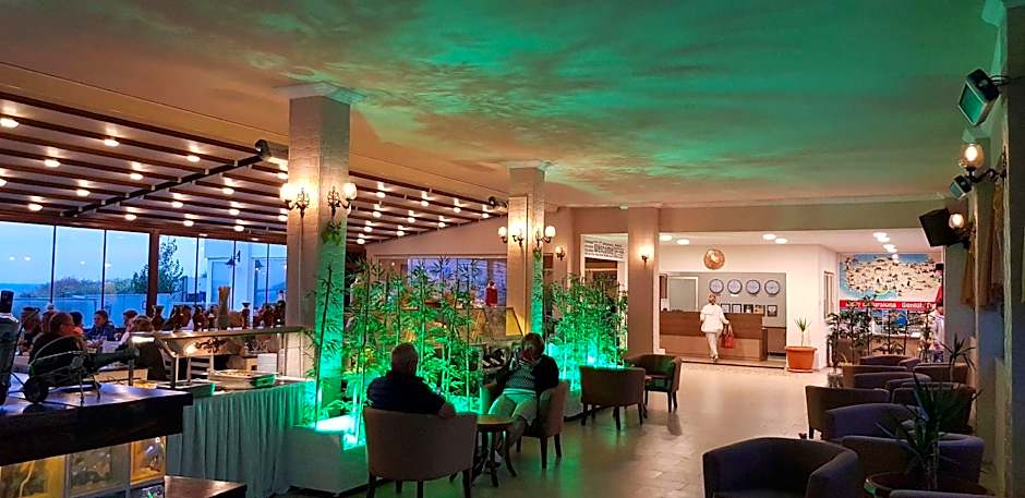 Ladies Beach Suit Otel