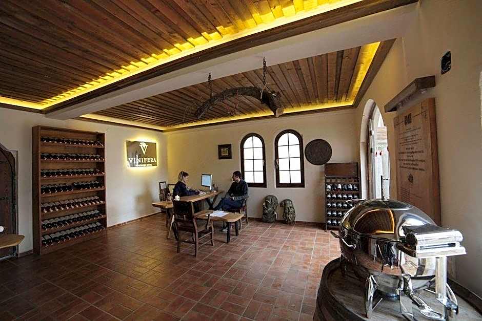 Vinifera Hotel Yedibilgeler Vineyards
