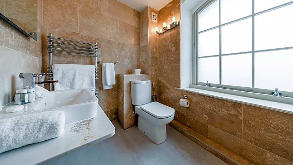 Ennios Boutique Hotel