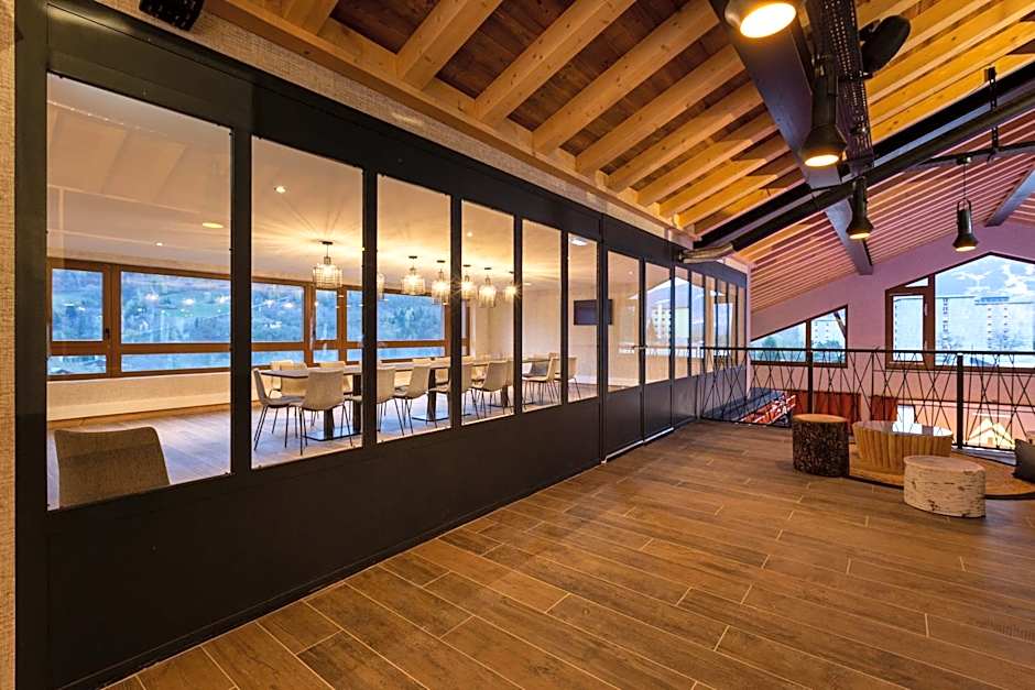 Base Camp Lodge Hotels