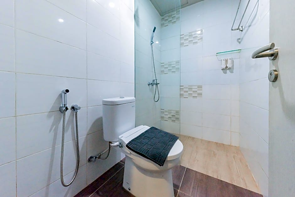 Sans Hotel Berau Square