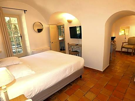 Standard Double or Twin Room with Garden View