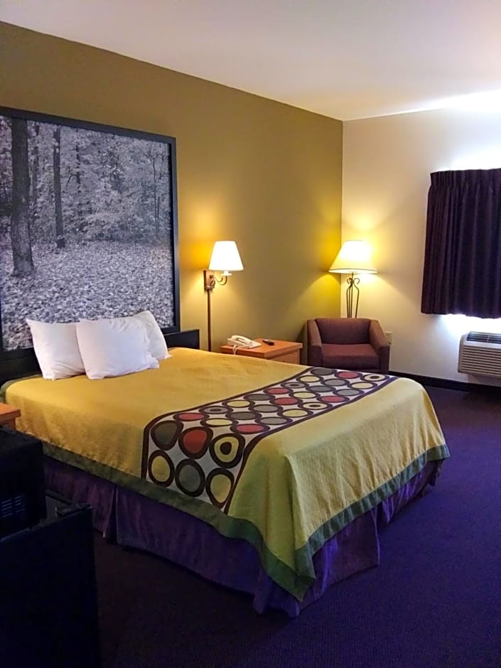 Super 8 by Wyndham Columbia East