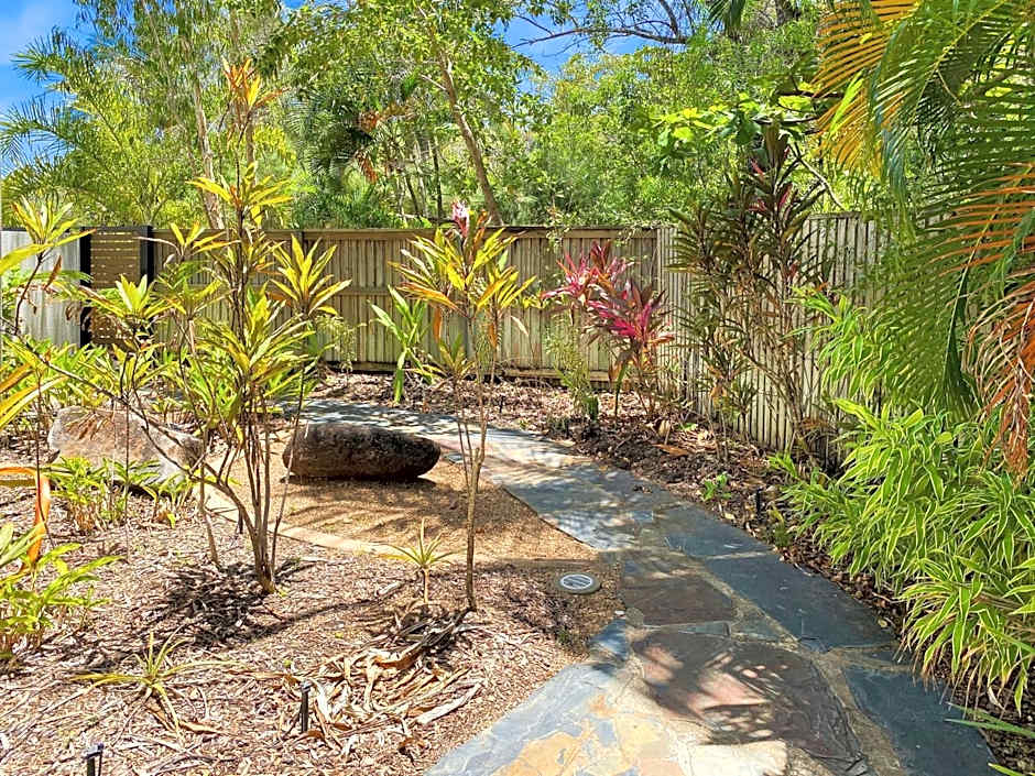 Maggies Beachfront Apartment 9