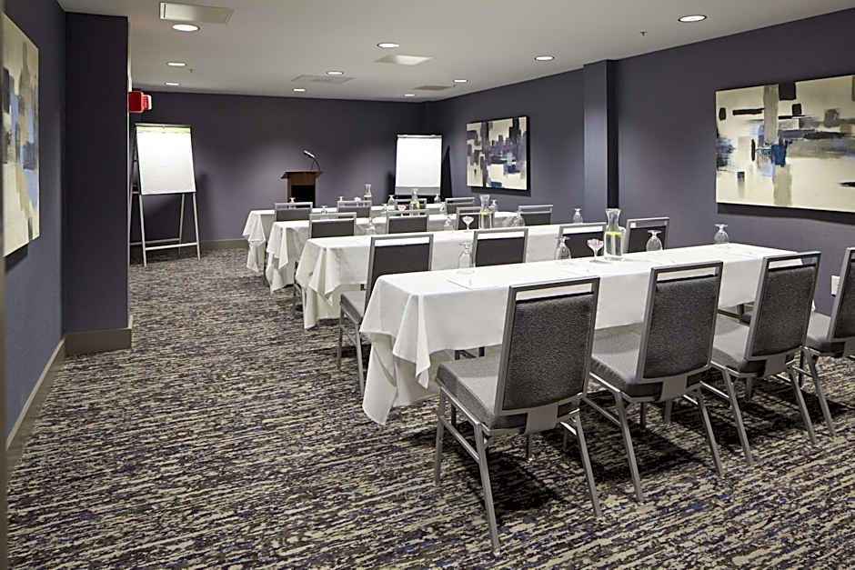 Embassy Suites By Hilton Hotel Atlanta-Galleria