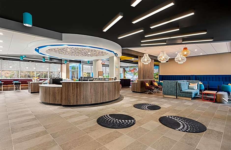 Tru by Hilton Greenville Woodruff Road