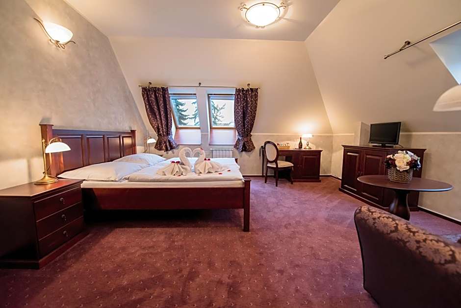 Hotel Octarna - Free On-site Parking