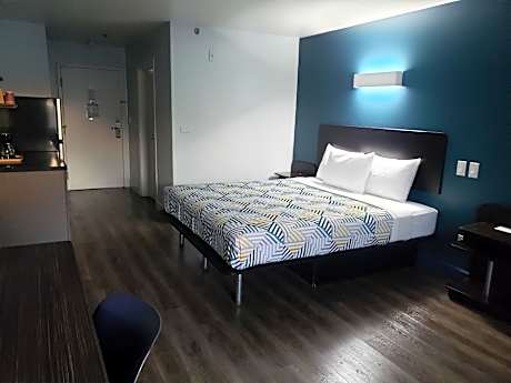 Studio 6 Suites Hesperia, CA West Main Street I 15