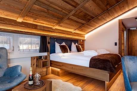 Double Room with Balcony East