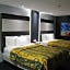 Douglas Inn & Suites Cleveland
