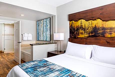 2 Bedroom Villa, Bedroom 1: 1 King, Bedroom 2: 1 King, Sofa Bed, Fireplace