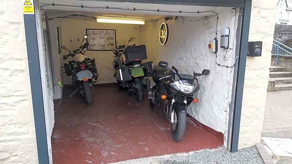 Riverbank Bed and Breakfast