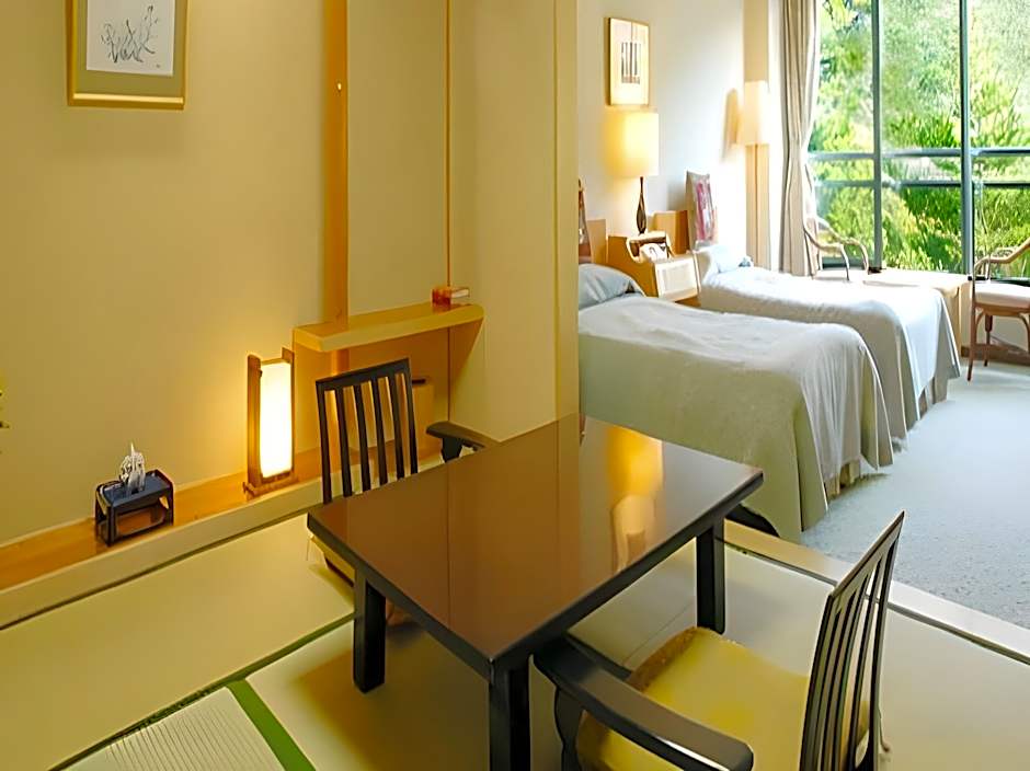 Unzen Miyazaki Ryokan