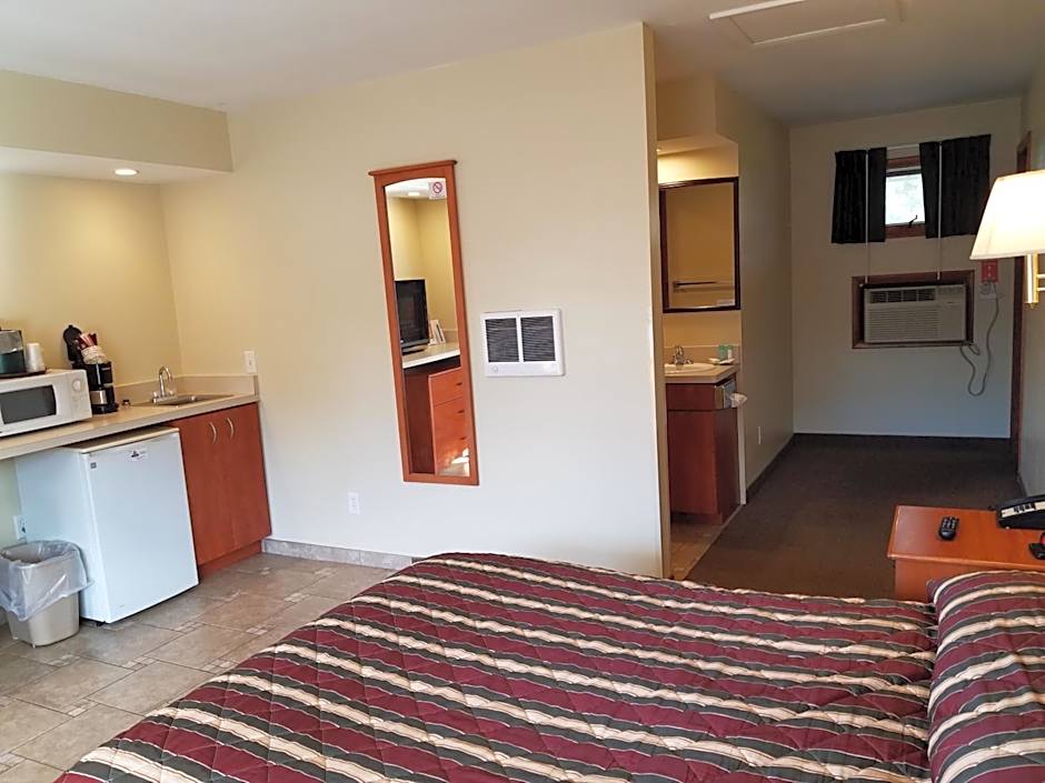 Black Hawk Motel & Suites