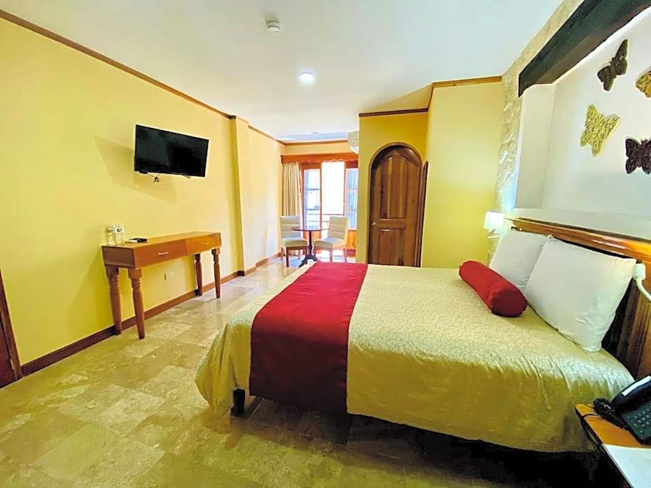 Cancun International Suites
