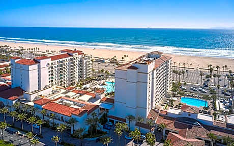 The Waterfront Beach Resort, A Hilton Hotel