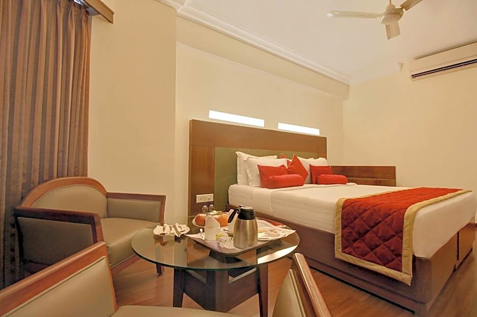 The Monarch Hotel