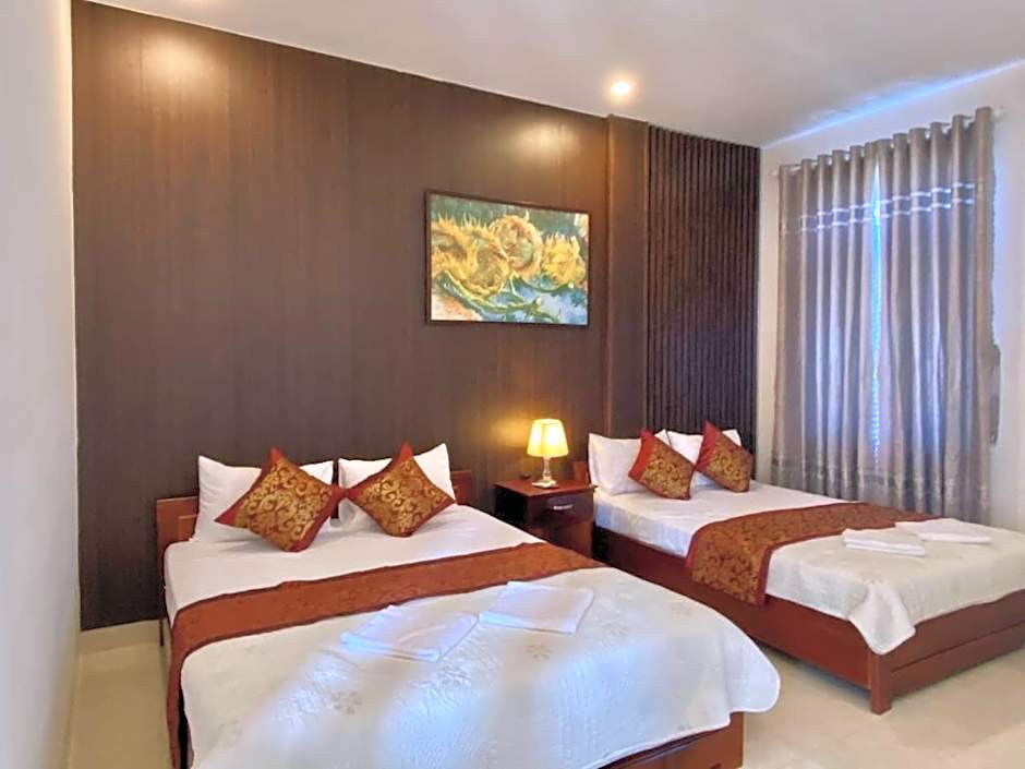 Hoàng Ngân Hotel