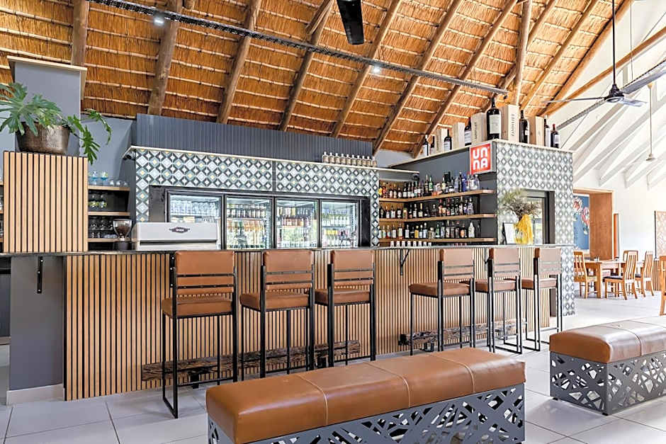 Hippo Hollow Country Estate