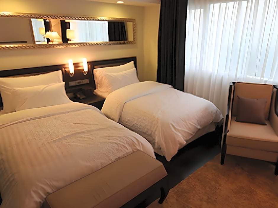 Gulliver's Tavern Hotel