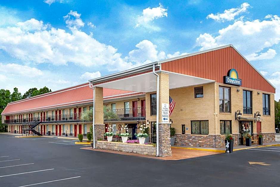 Days Inn by Wyndham Lake City