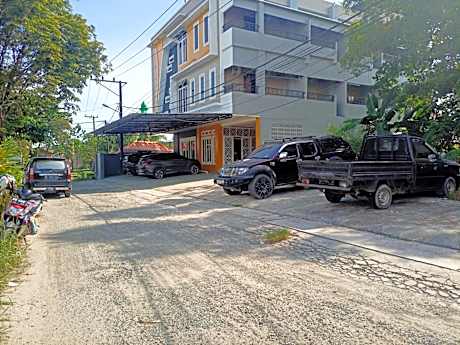 Hotel O Tri Homestay