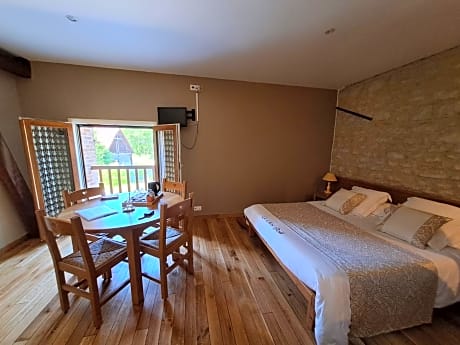 Suite-Prestige-Salle de bain privée extérieure-Montignassienne