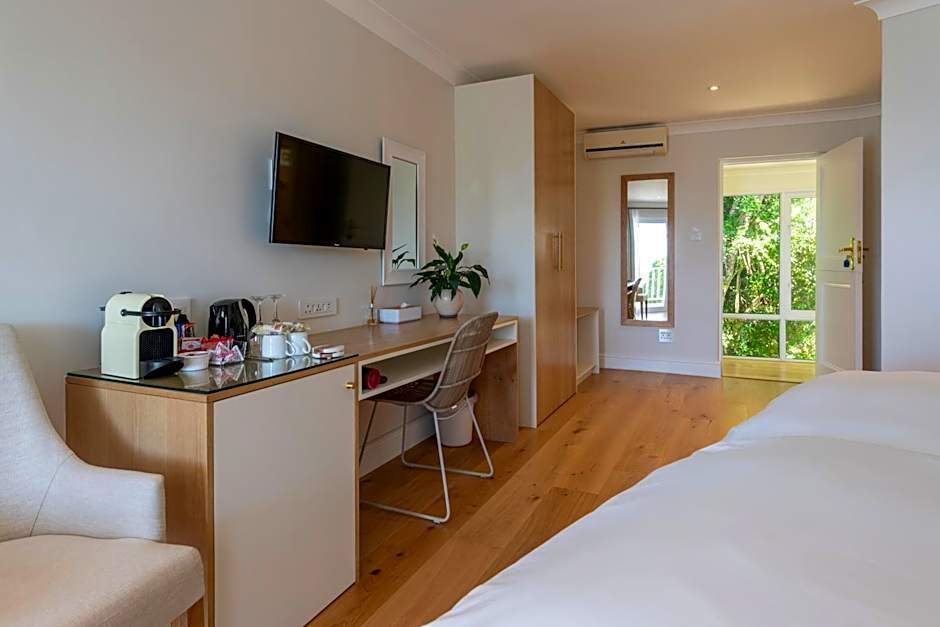 Hide-Away Guest House