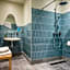 Hotel Magenta 38 by Happyculture