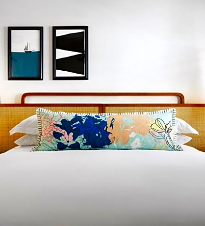 King Accessible Room