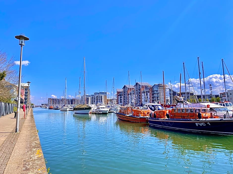 Go2 Portishead Marina Hotel