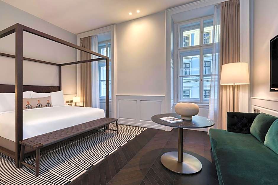 Dorothea Hotel, Budapest, Autograph Collection