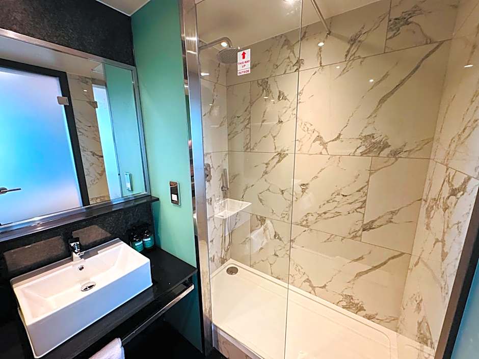 Crowne Plaza London - Kingston By IHG