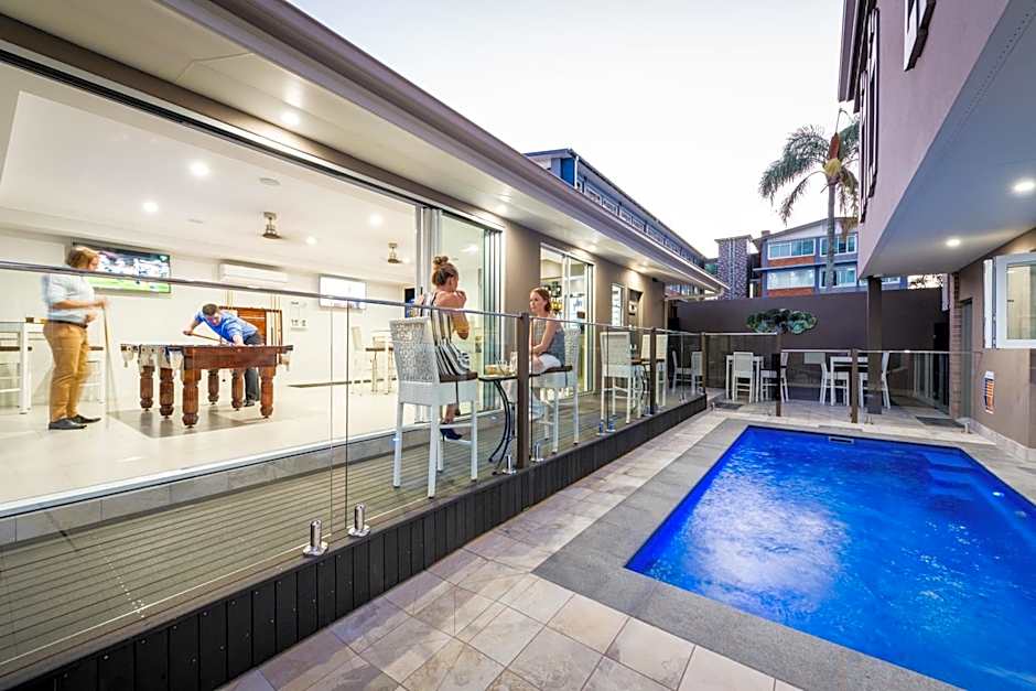 Athena Motel Apartments