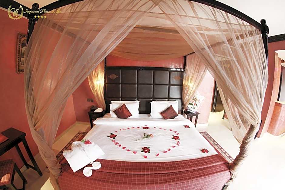 Photo 1 of 4 of 1 Queen Bed Suite