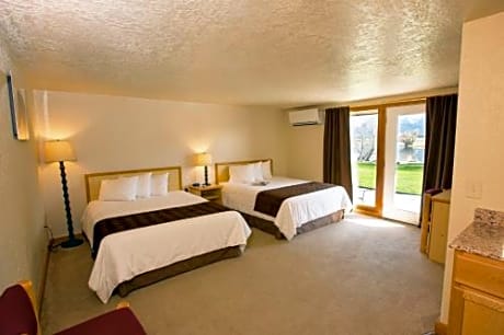 Deluxe Double Room with Mountain View