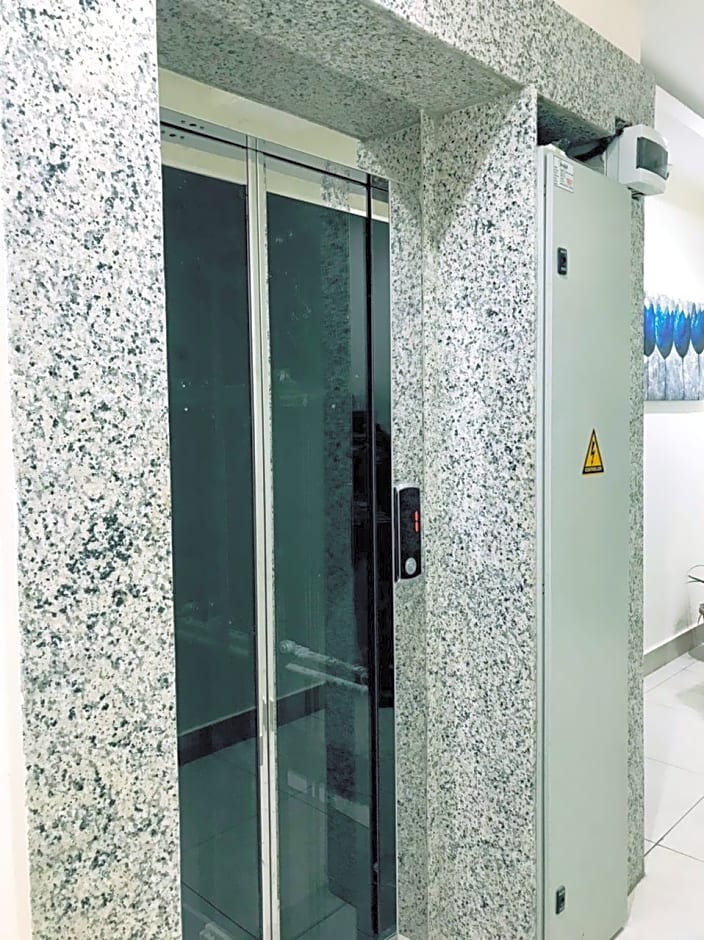 Eleventh House Hotel & Suites Ibadan 