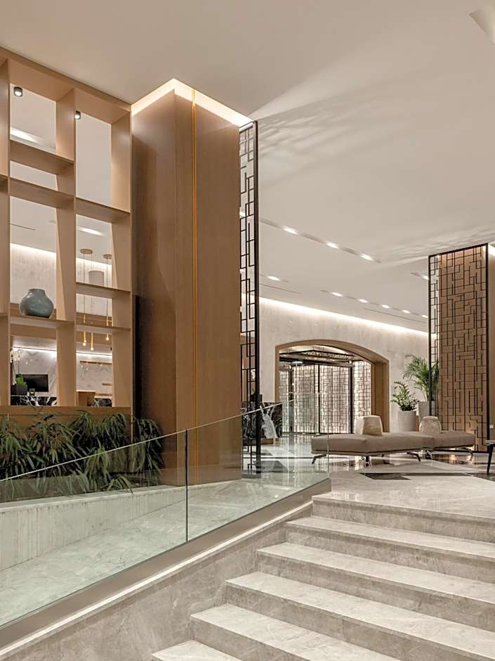 Theartemis Palace