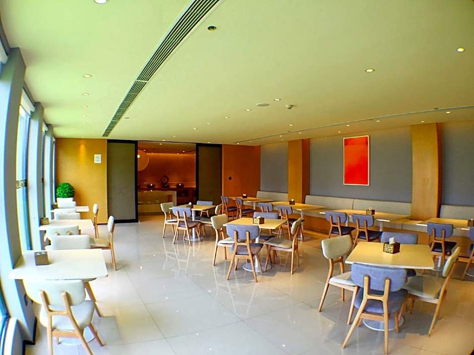 JI Hotel Taiyuan Changzhi Road Xuefu Street Metro Station