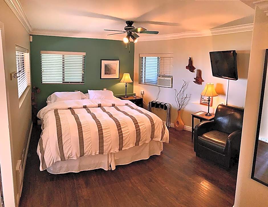 The Fraser River's Edge B&B Lodge