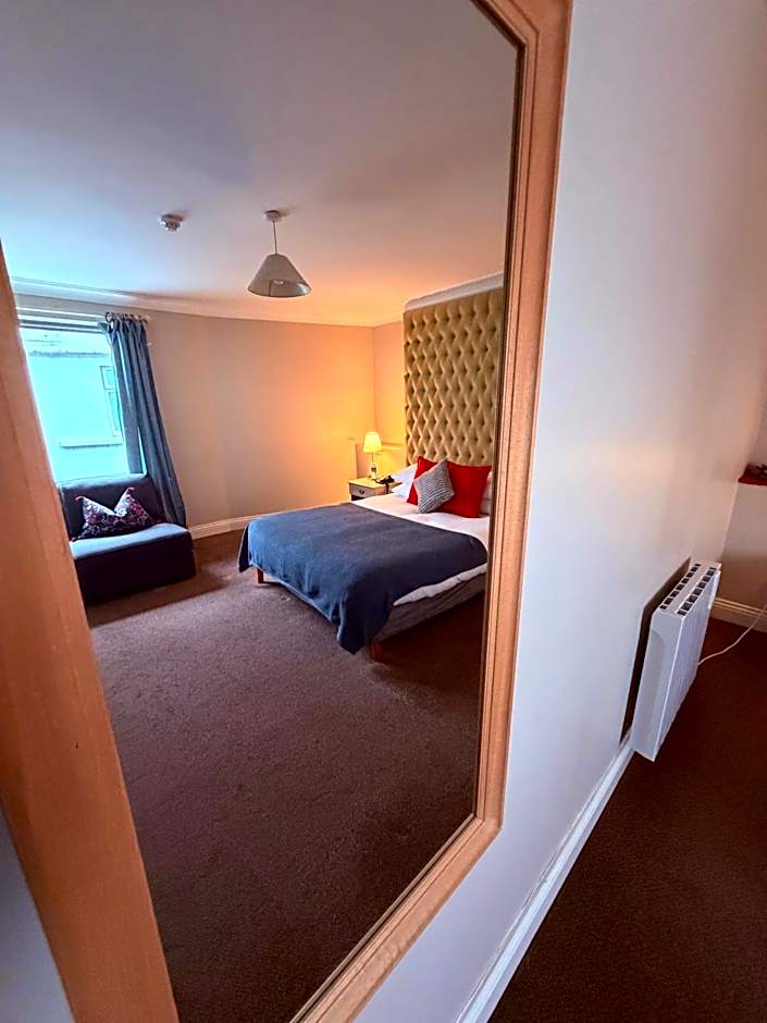 Connemara Lake Hotel