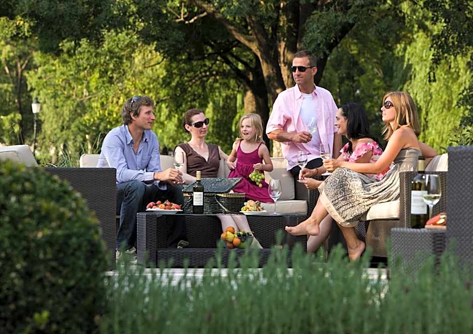 BIRKENHOF GOLS - B & B - Wohlfühl Hotel mit Wochenend-Restaurant