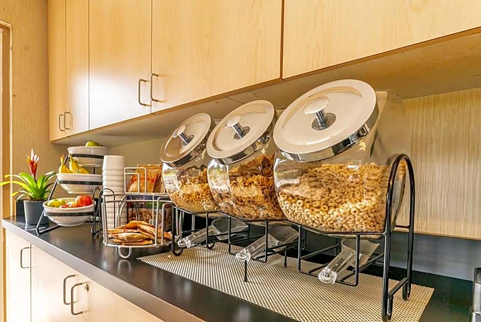 Ramada by Wyndham Kingston