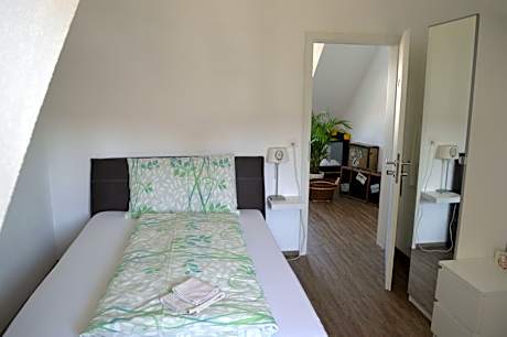 Single Room with Shared Bathroom