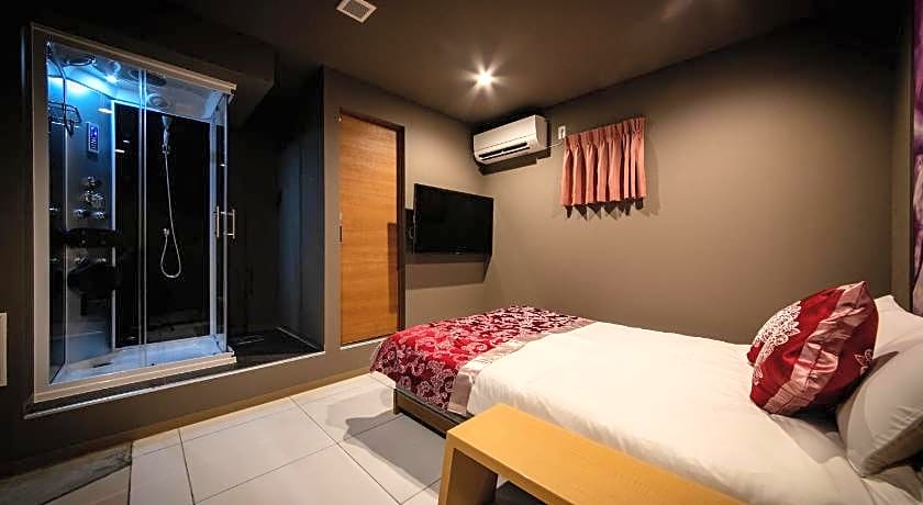 HOTEL BLAX