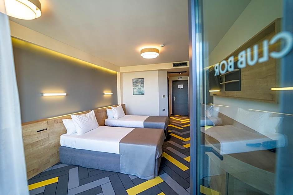 HVD Club Bor Ultra All Inclusive - Private Beach & Free parking