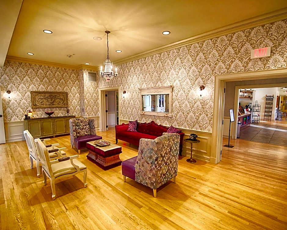The Stella Hotel and Ballroom 