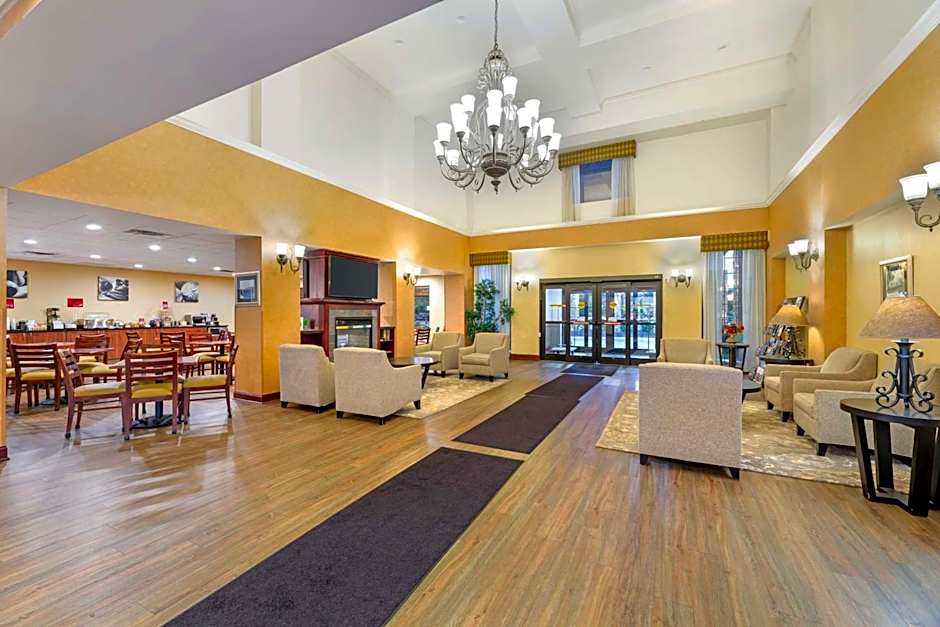 Best Western Plus Victor Inn & Suites